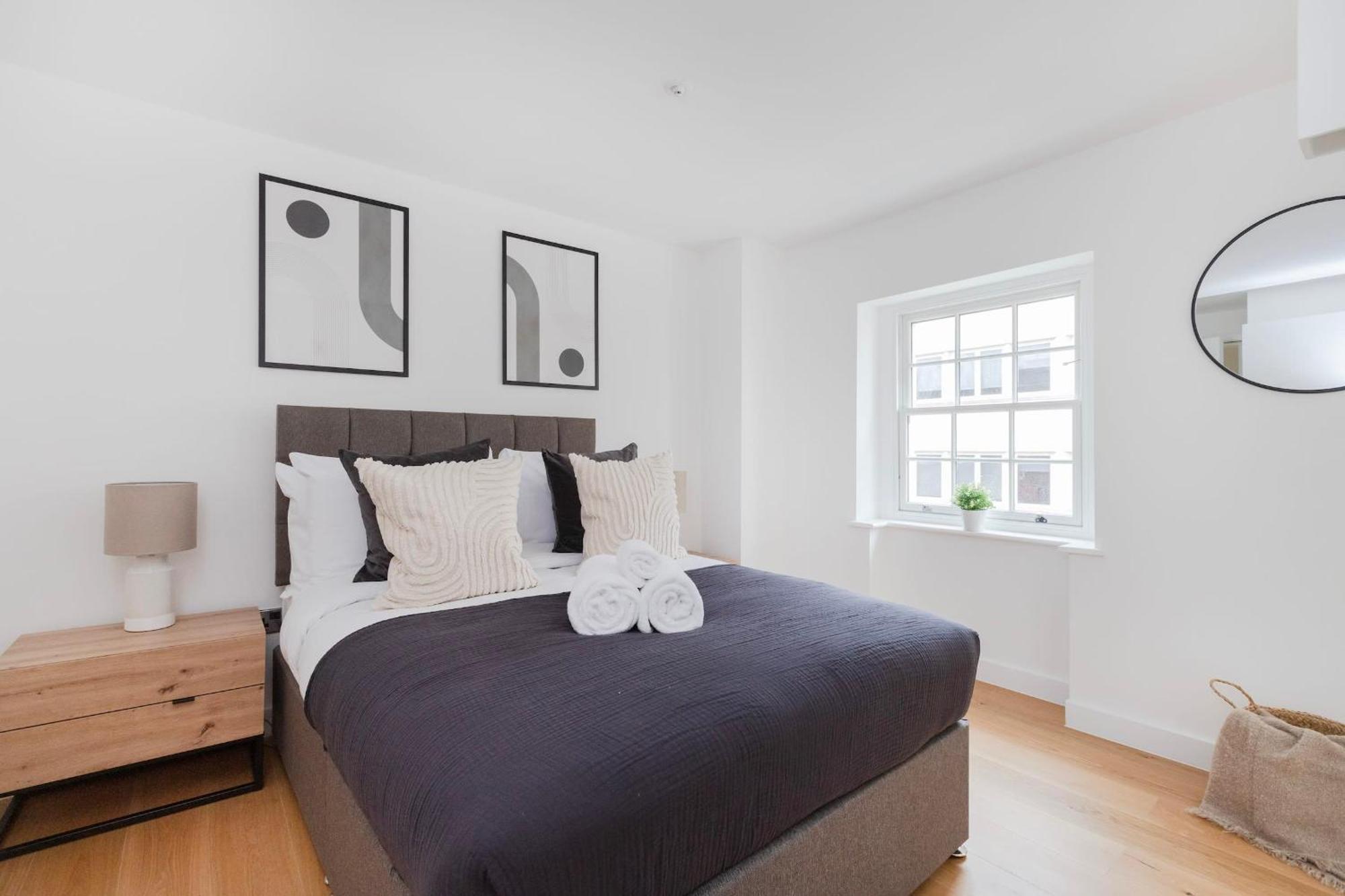 Fitzrovia & Soho - 2Br With Balcony - Cityapartmentstay Лондон Экстерьер фото